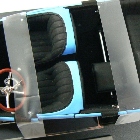 FAIRFIELD MINT 1917 REO TOURING BLUE WITH ORANGE WHEELS SIGNATURE SERIES - Picture 10 of 11